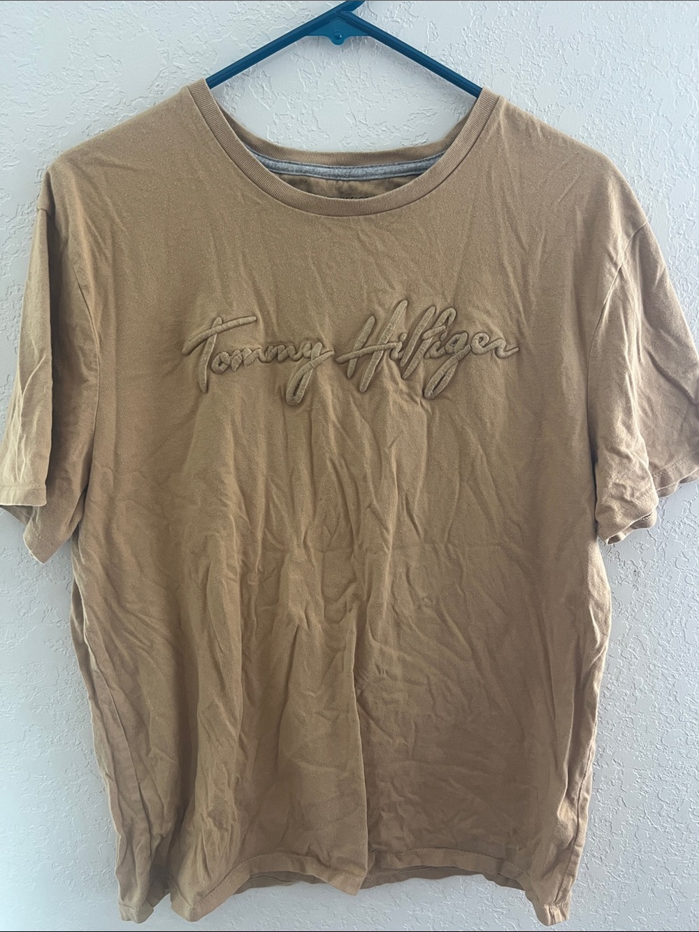 Tommy Hilfiger Women's Camel Short-Sleeve Script Logo Tee